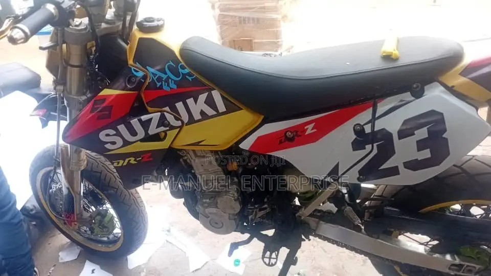 Suzuki DR-Z 2019 Yellow