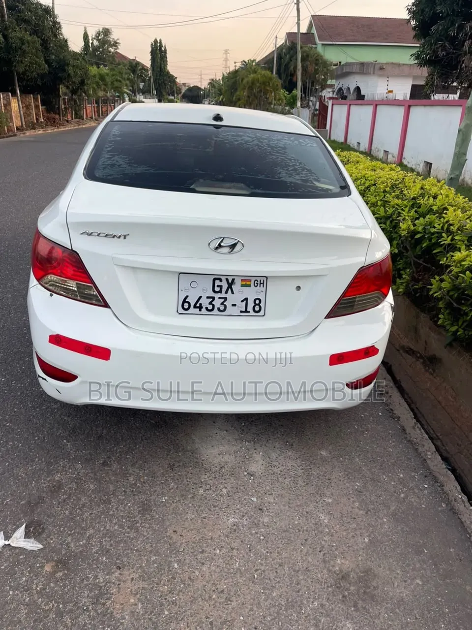 Hyundai Accent SE Automatic 2011 White