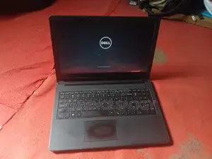 Laptop Dell Inspiron 15 3552 8GB Intel Core i5 HDD 500GB