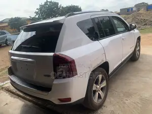 Jeep Compass Latitude 4x4 2016 White