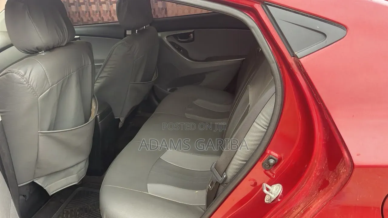 Hyundai Elantra 2013