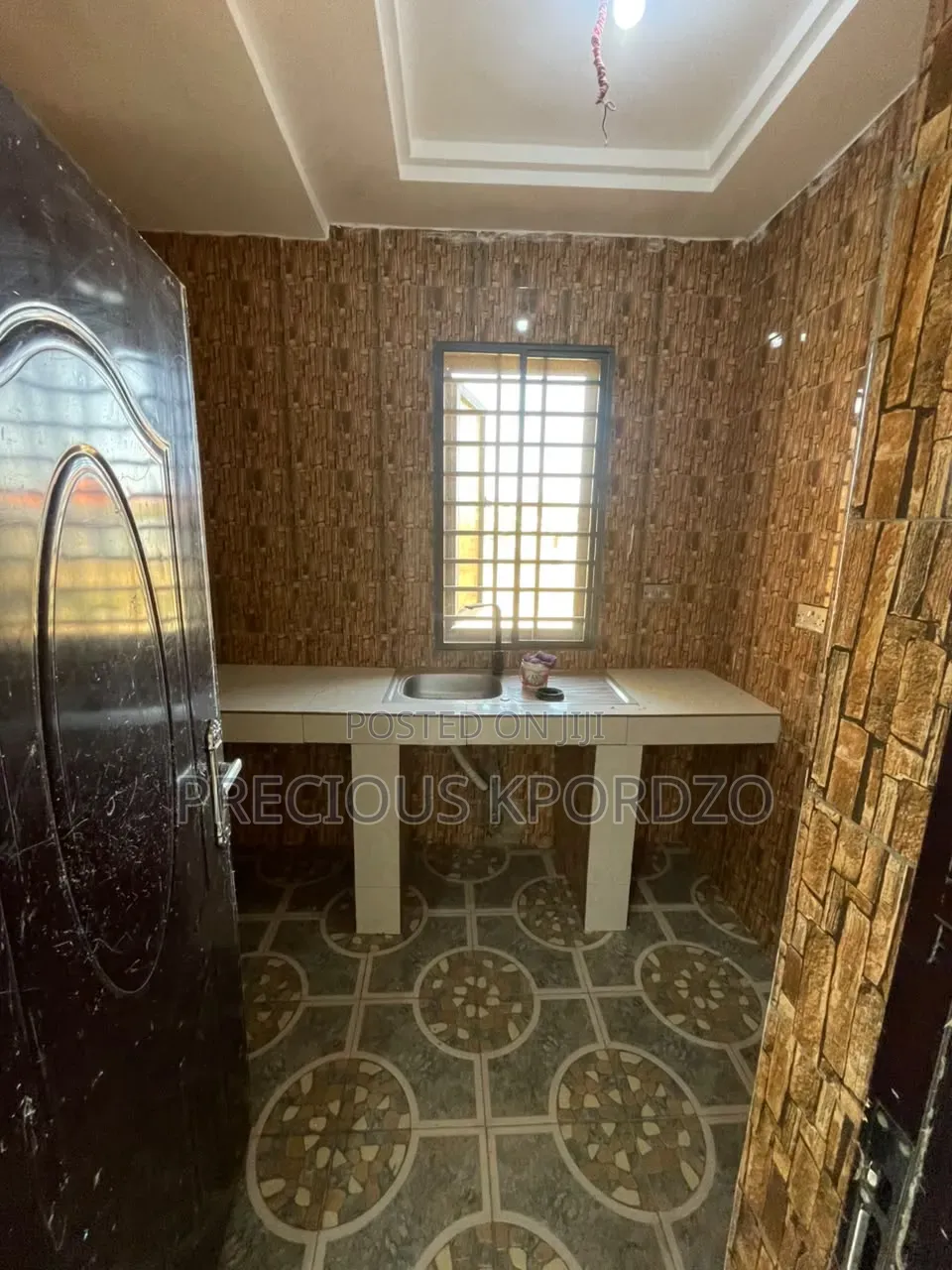 1bdrm Room & Parlour in New Legon Adenta for rent