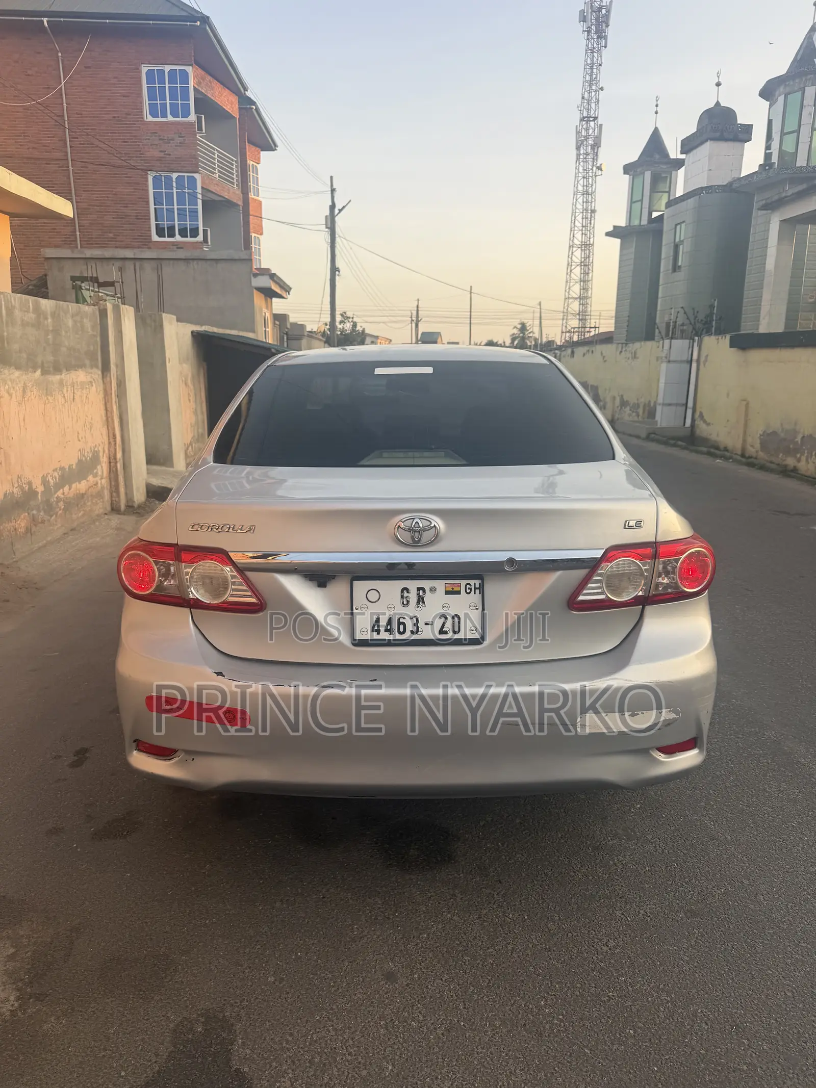 Toyota Corolla LE 4dr Sedan (1.8L 4cyl 4A) 2013 Silver