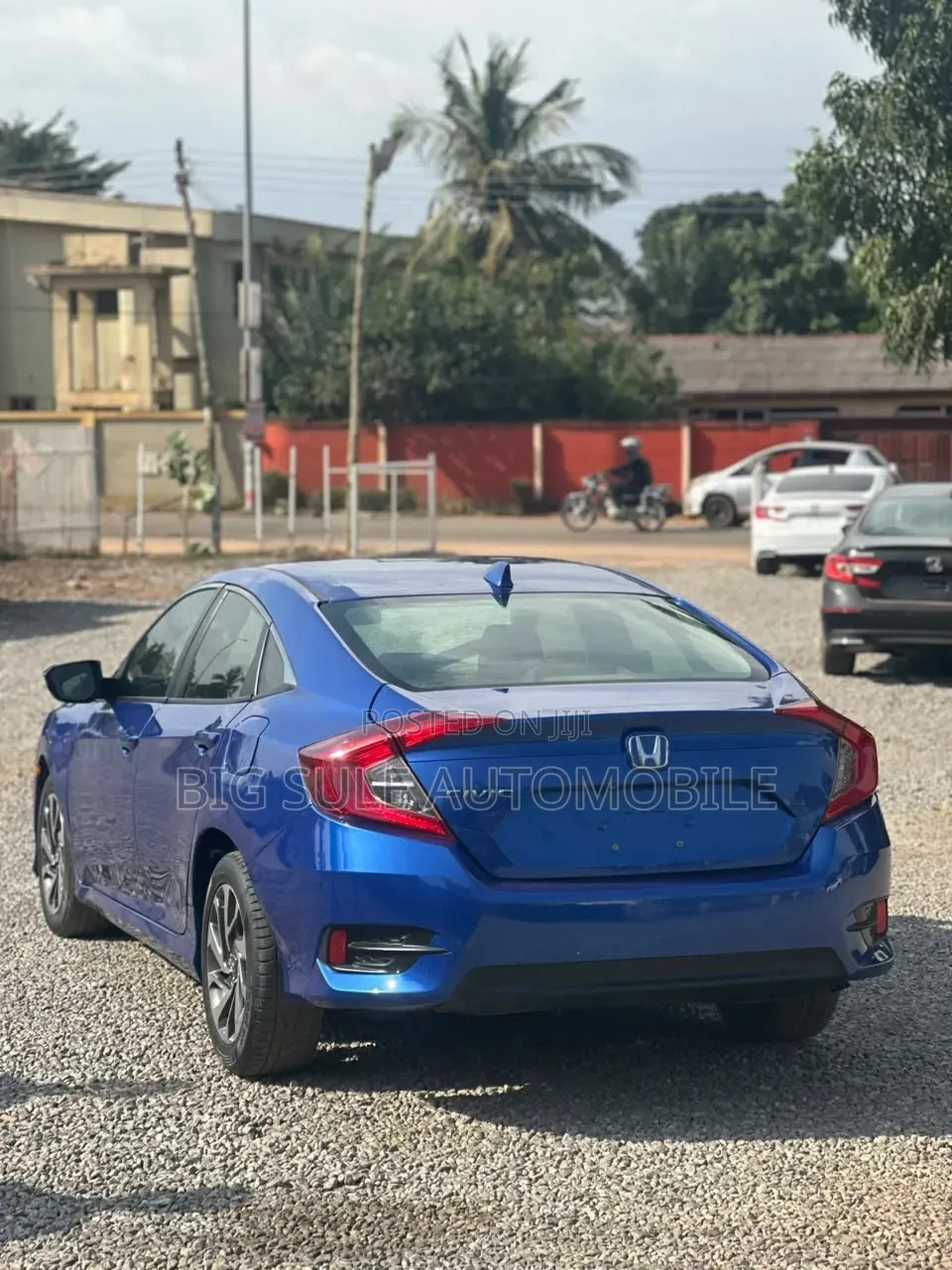 Honda Civic EX-L 4dr Sedan (1.5L 4cyl) 2017 Blue