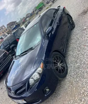 Toyota Corolla S 4dr Sedan (1.8L 4cyl 4A) 2013 Blue