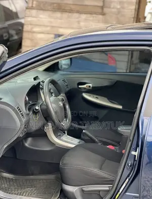 Toyota Corolla S 4dr Sedan (1.8L 4cyl 4A) 2013 Blue