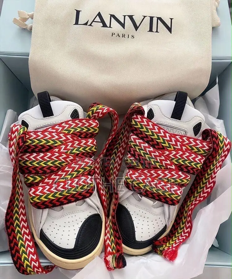 Lanvin Curb