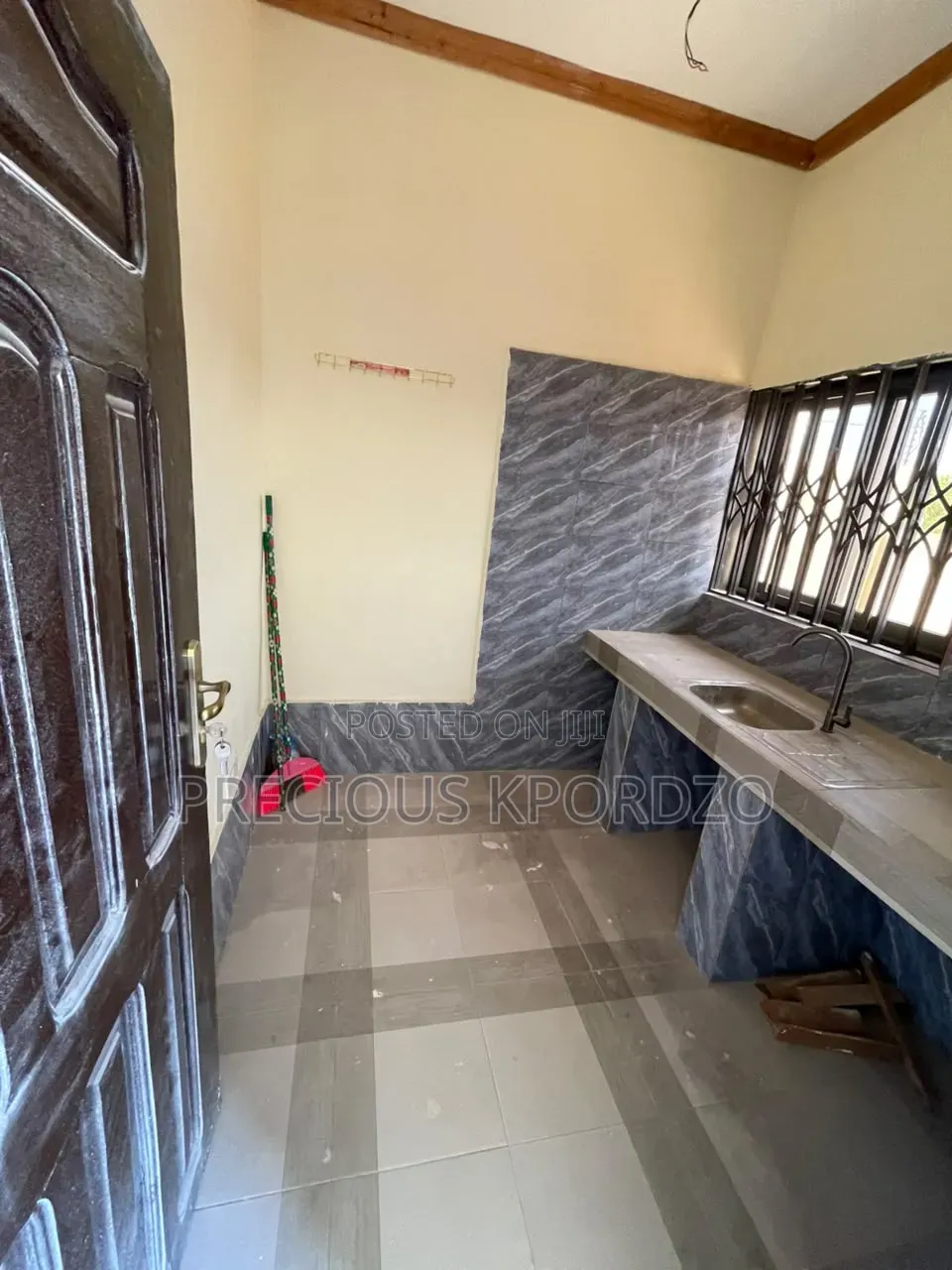 1bdrm Room & Parlour in New Legon Adenta for rent