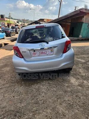 Toyota Vitz 1.3 FWD 5dr 2013 Silver