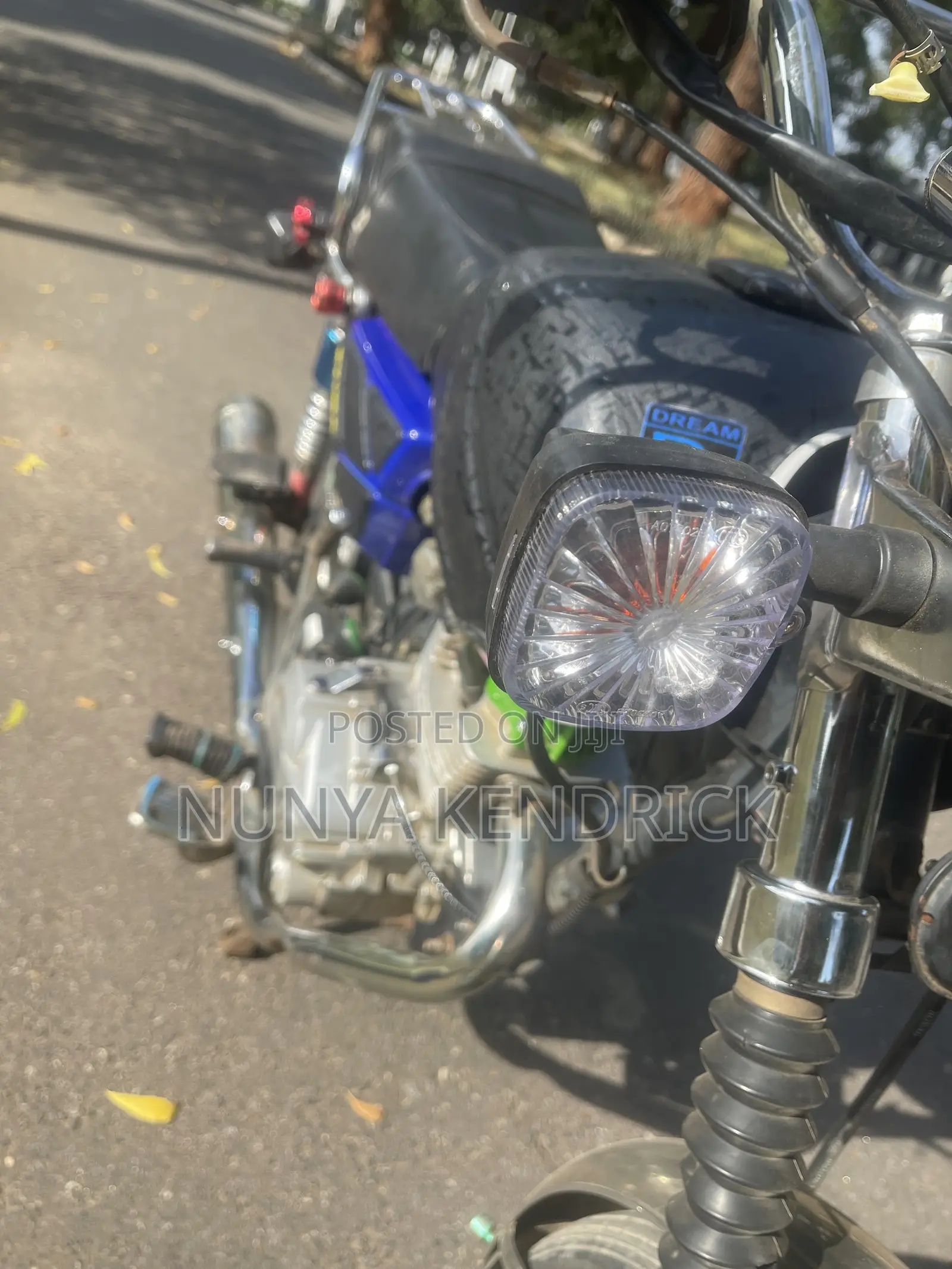 Royal RY125 2025