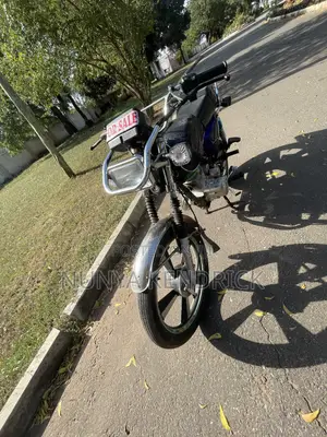 Royal RY125 2025