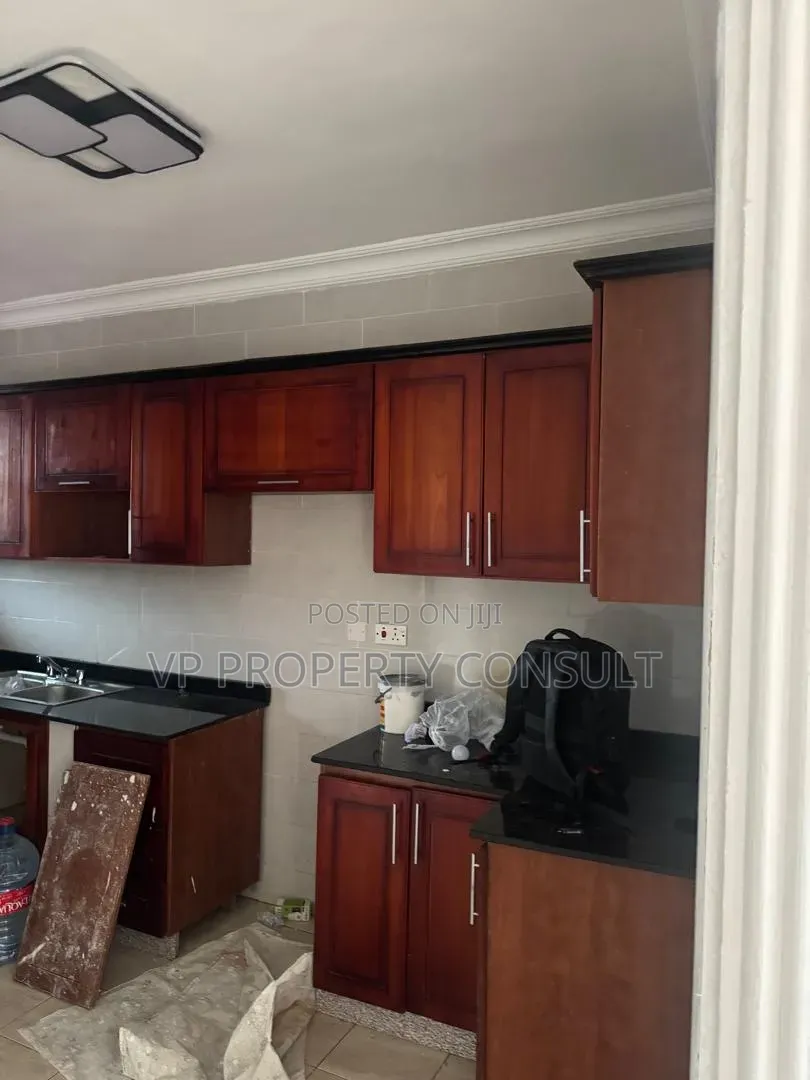 3bdrm Apartment in Parakuo Estate for rent