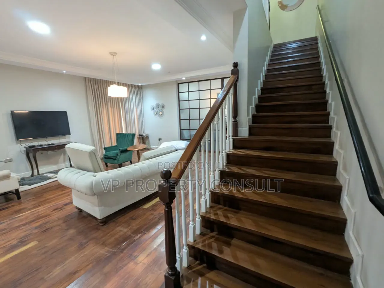 3bdrm Townhouse / Terrace in Parakuo Estate for rent
