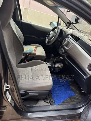 Toyota Vitz 2011 Gray