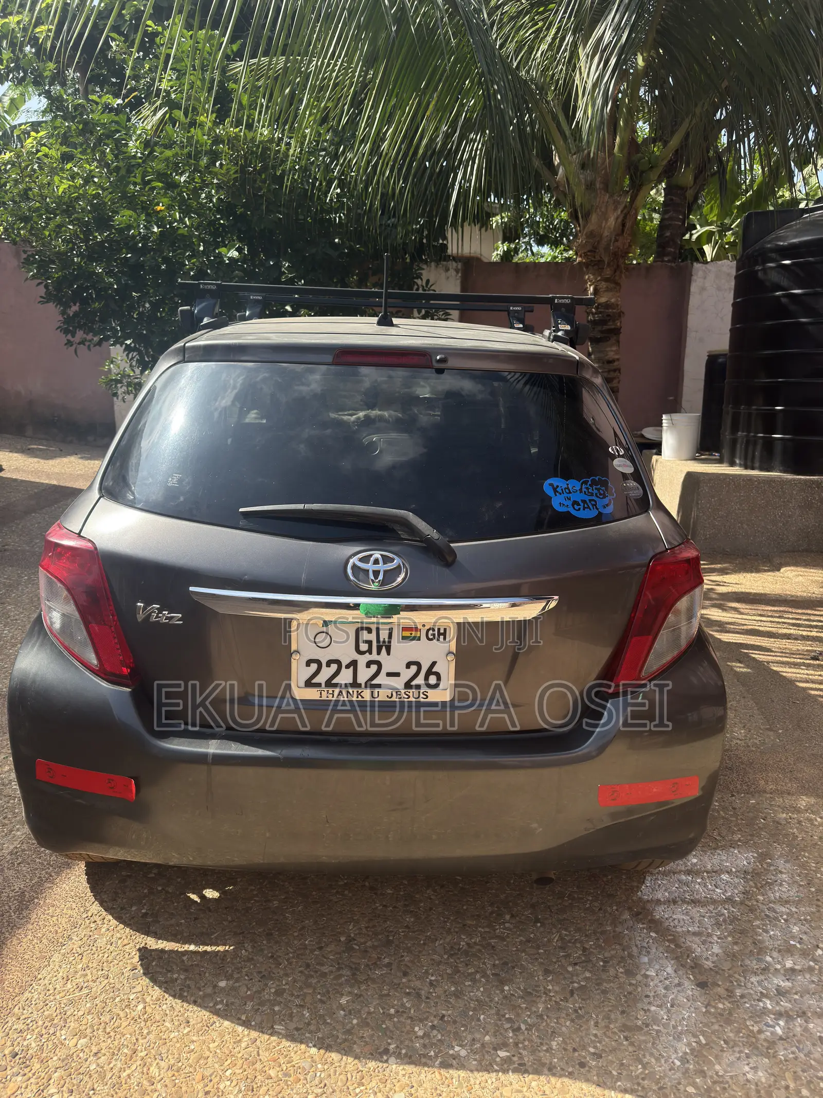 Toyota Vitz 2011 Gray