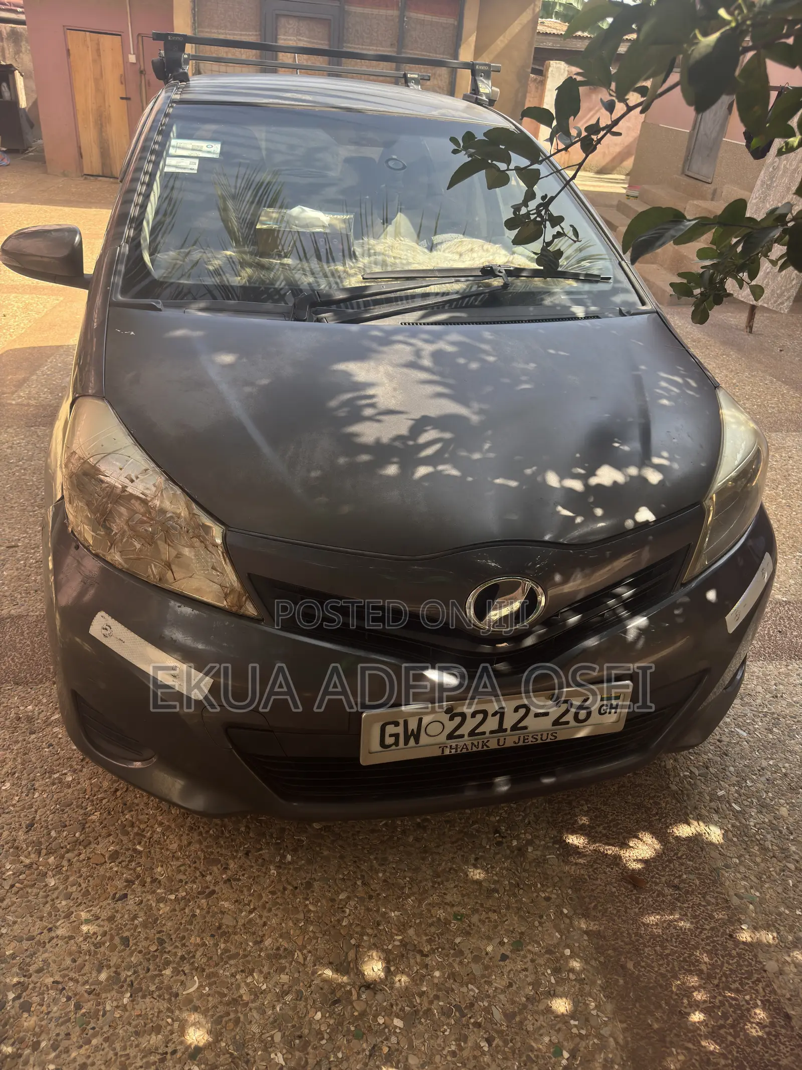 Toyota Vitz 2011 Gray