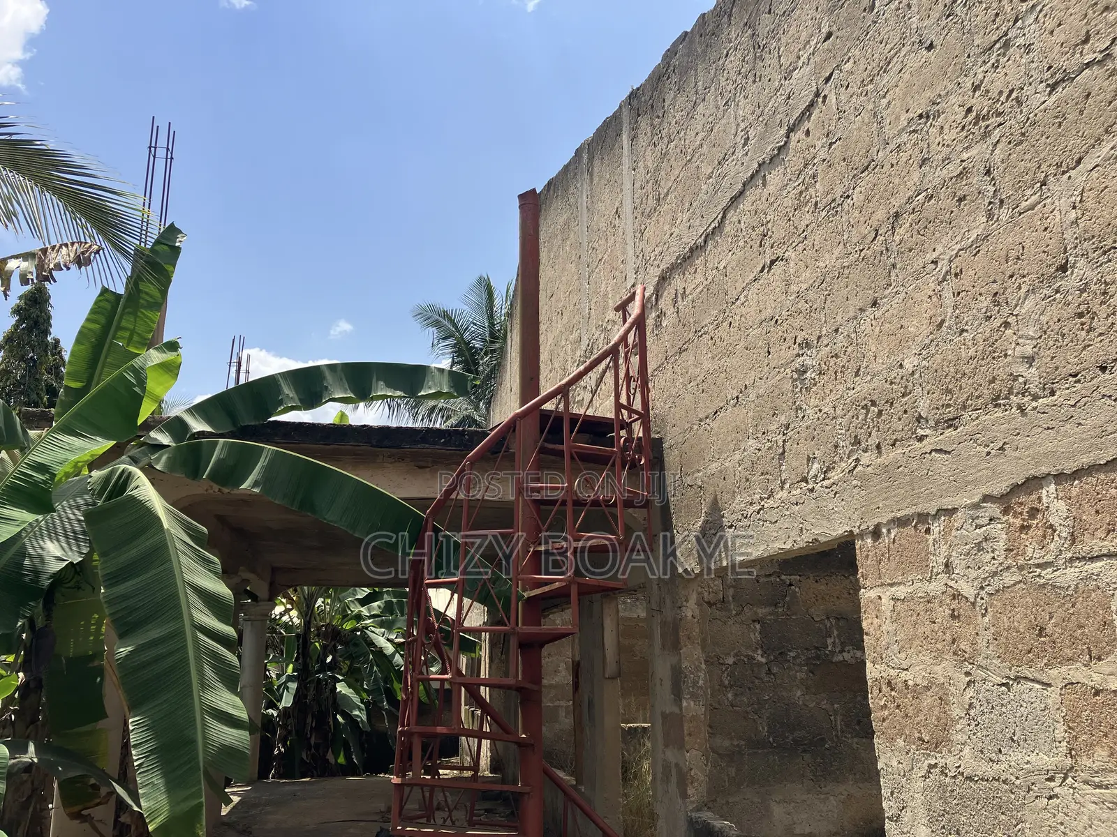 6bdrm House in Atwima Kwanwoma for sale