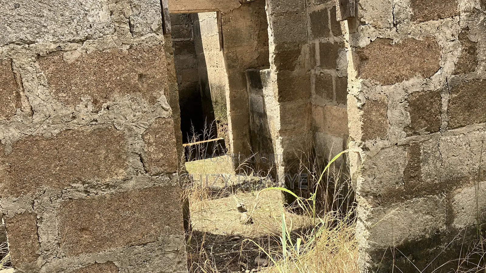 6bdrm House in Atwima Kwanwoma for sale