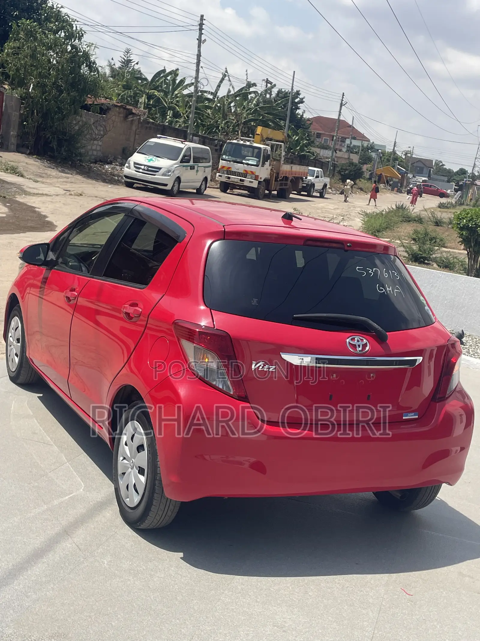 Toyota Vitz 1.3 AWD 5dr 2014 Red