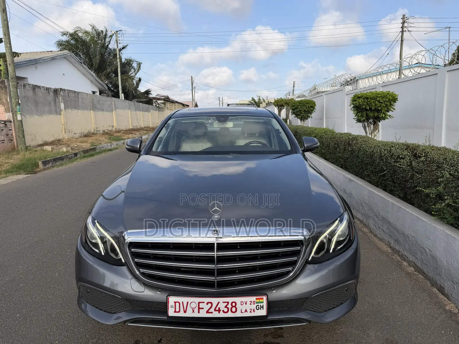Mercedes-Benz E300 2018 Gray