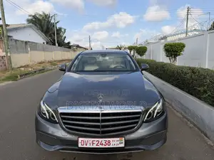 Mercedes-Benz E300 2018 Gray
