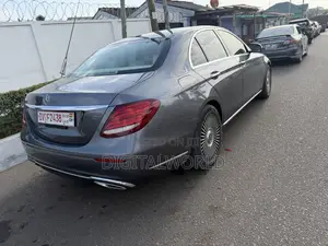 Mercedes-Benz E300 2018 Gray