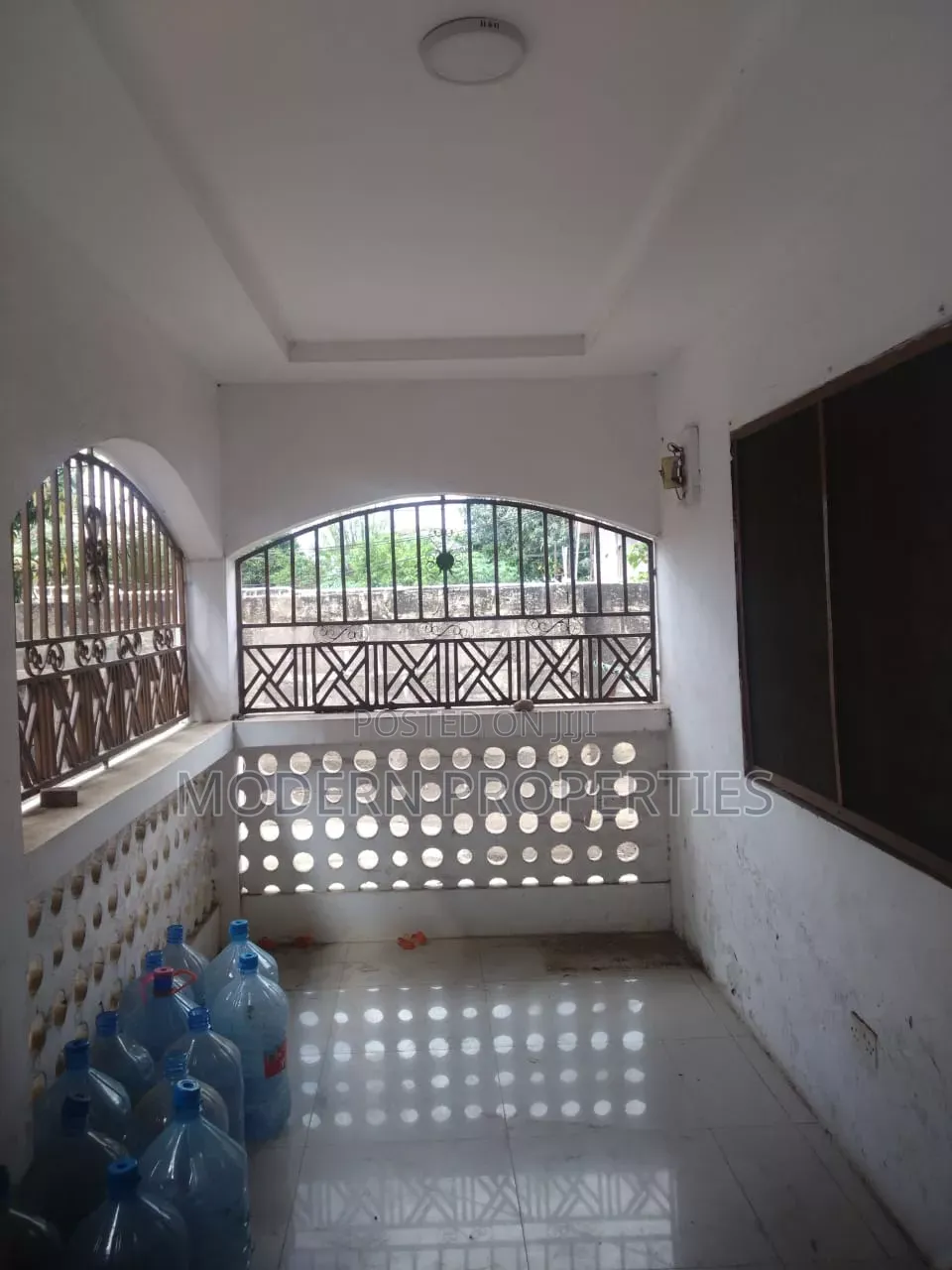 3bdrm House in Modern Properties, Teshie-Nungua Estates for rent