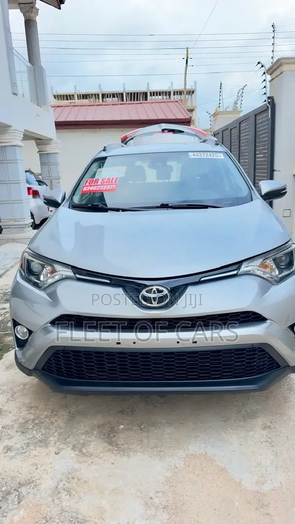 Toyota RAV4 LE AWD (2.5L 4cyl 6A) 2017 Silver