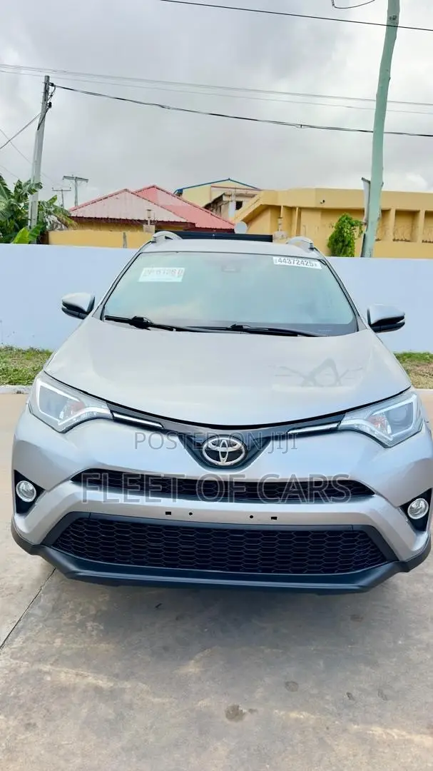 Toyota RAV4 LE AWD (2.5L 4cyl 6A) 2017 Silver