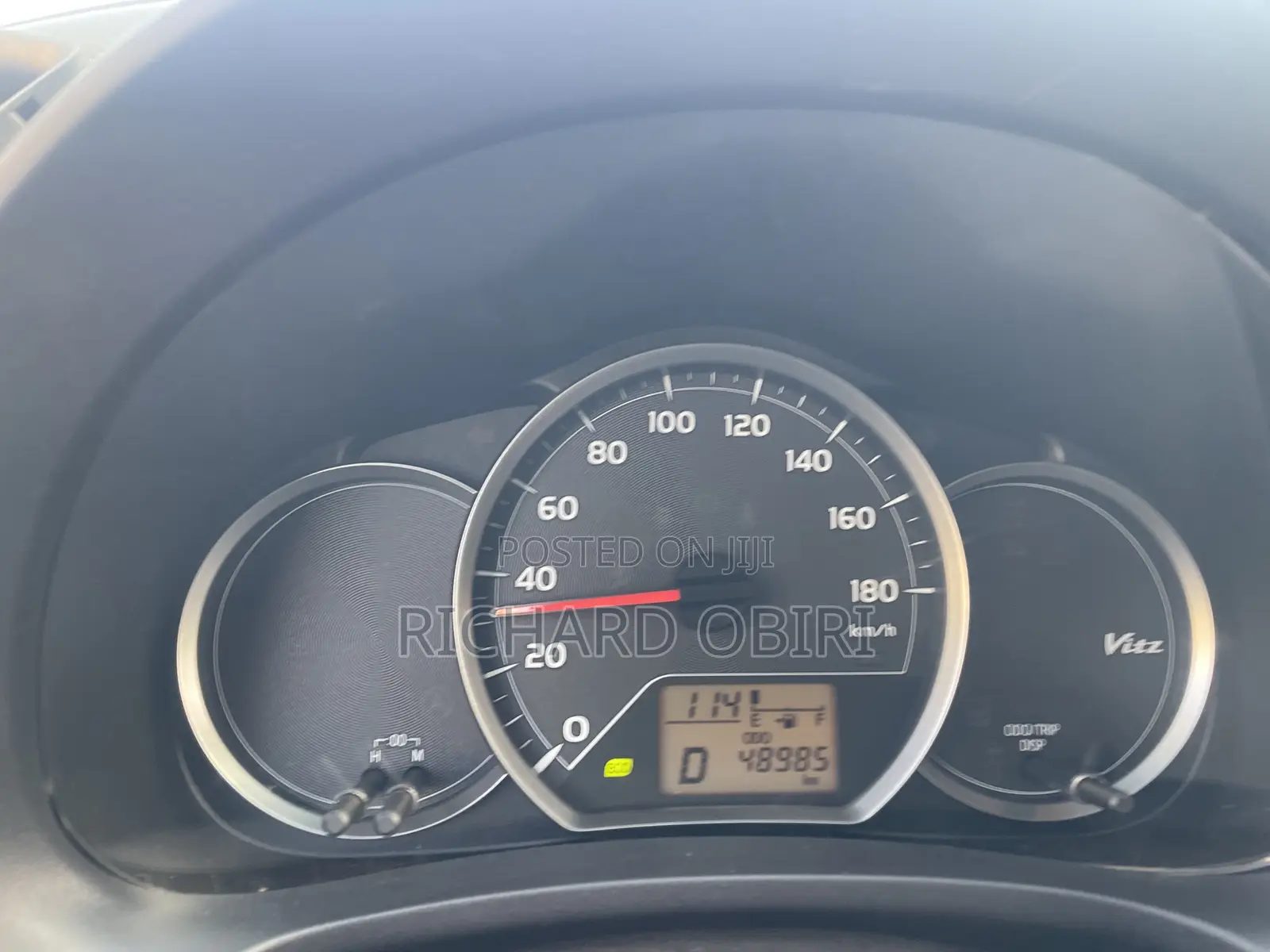 Toyota Vitz 1.3 AWD 5dr 2014 Red