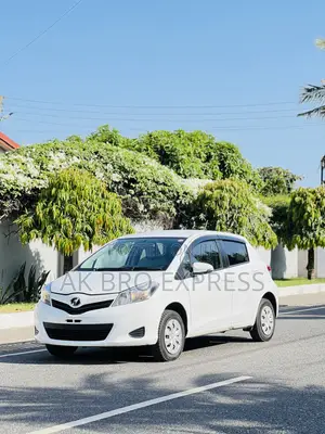 Toyota Vitz 2013 White