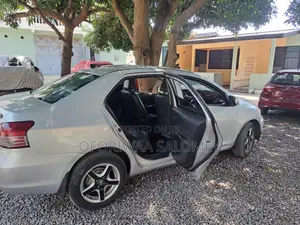 Toyota Yaris 2007 Gray