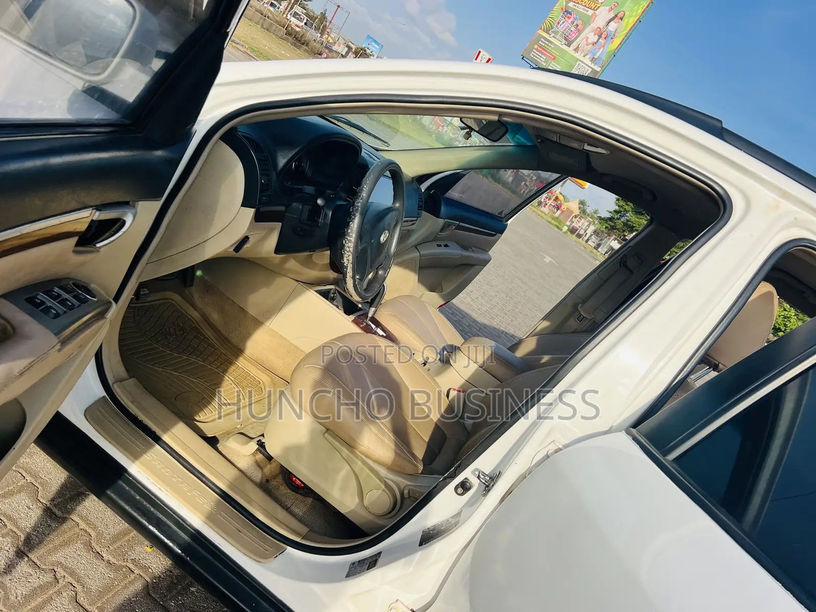 Hyundai Santa Fe 2010 White