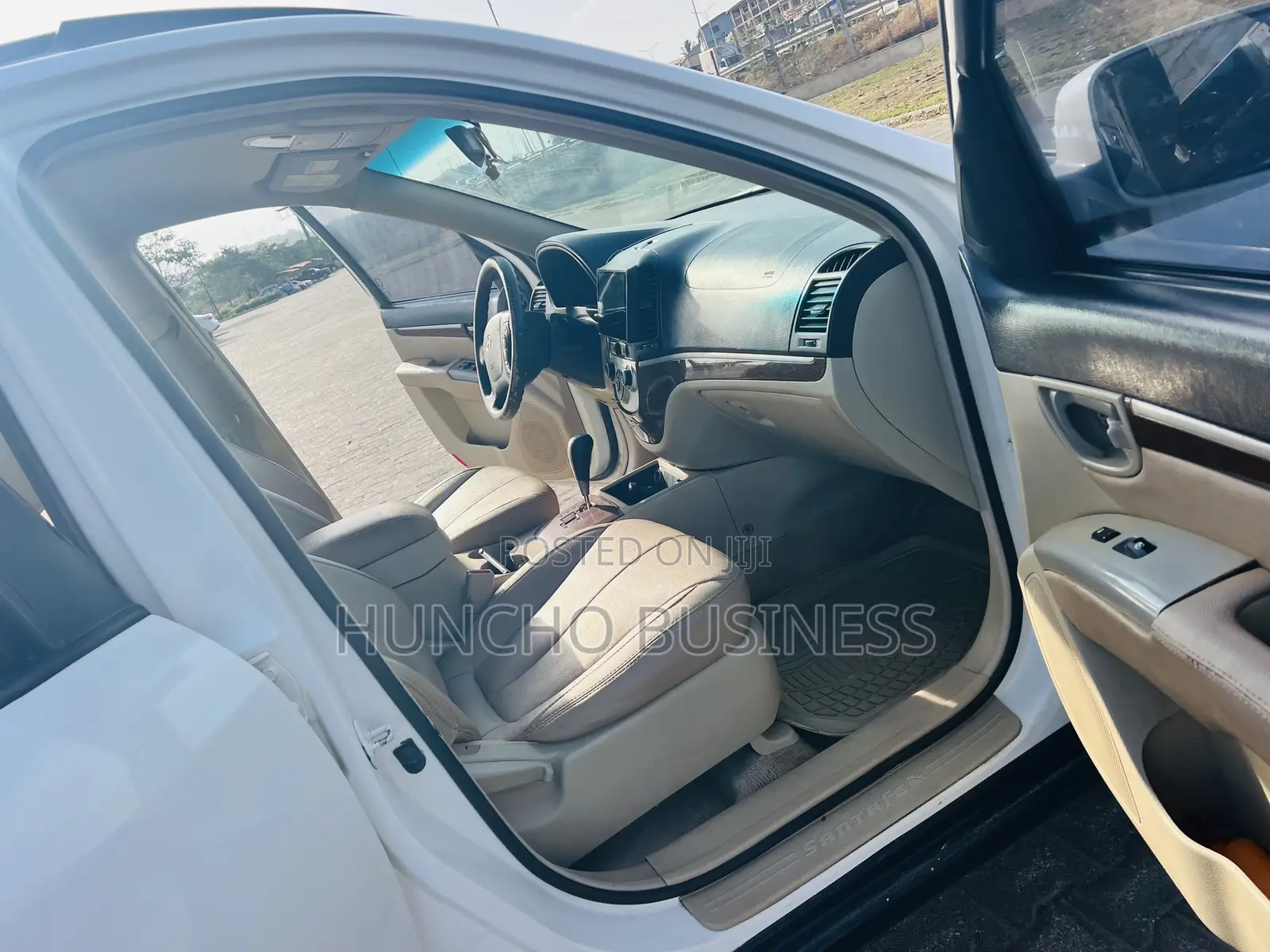 Hyundai Santa Fe 2010 White