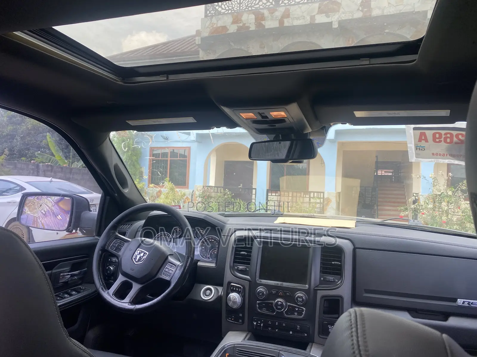 RAM 1500 2017 Black