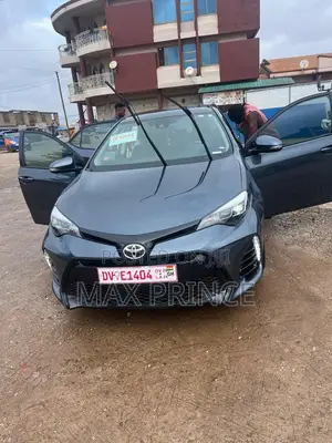 Toyota Corolla SE (1.8L 4cyl 2A) 2018 Gray