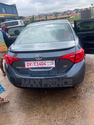 Toyota Corolla SE (1.8L 4cyl 2A) 2018 Gray