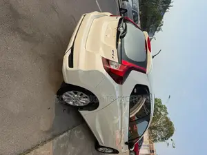 Honda Fit 2018 White