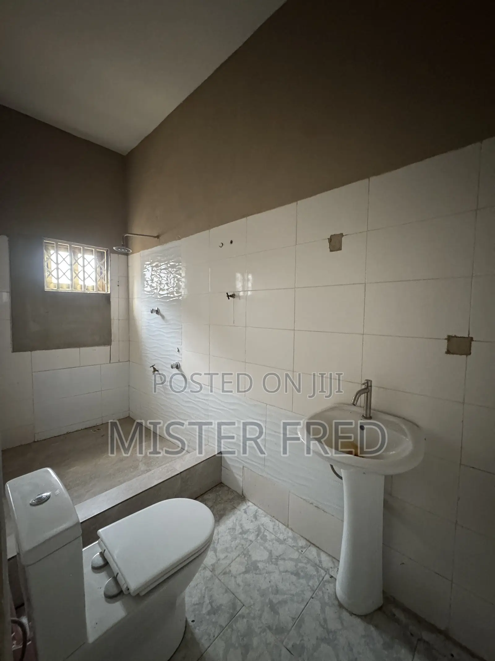 4bdrm House in Scc Azuma, Weija for rent