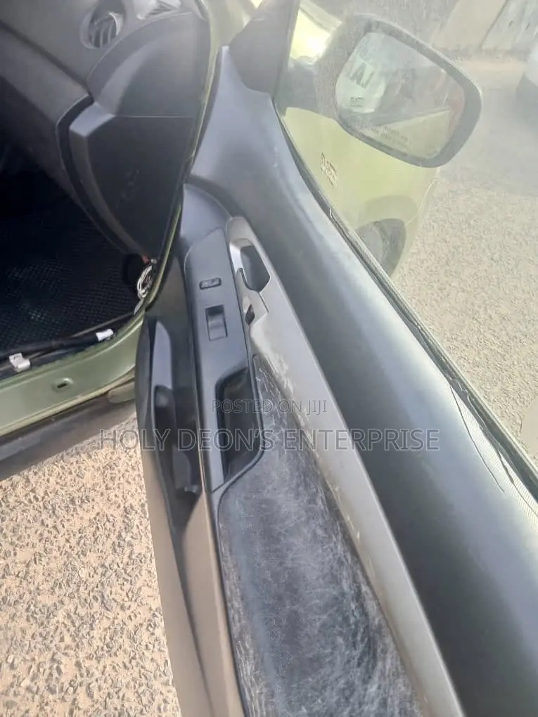 Pontiac Vibe 2.4 4WD 2010 Green