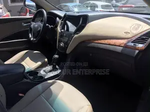 Hyundai Santa Fe 2014 White