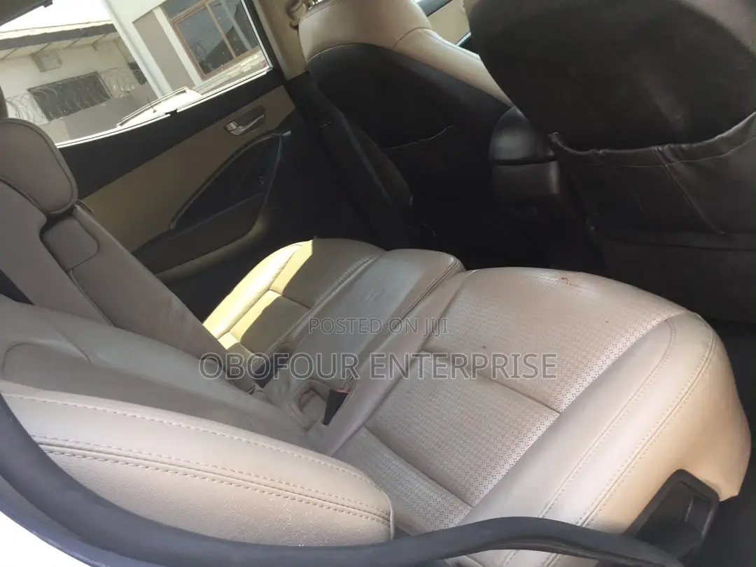 Hyundai Santa Fe 2014 White