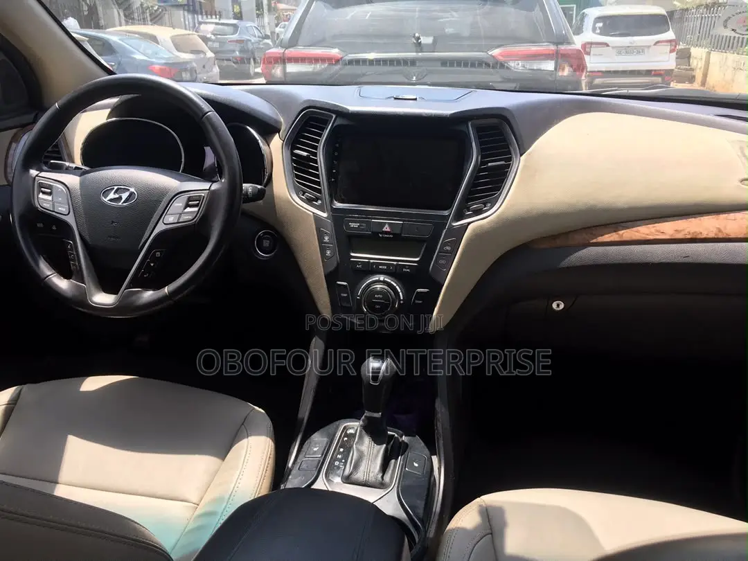 Hyundai Santa Fe 2014 White