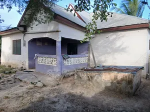 3bdrm House in Gomoa East for sale