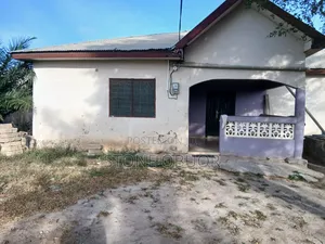 3bdrm House in Gomoa East for sale