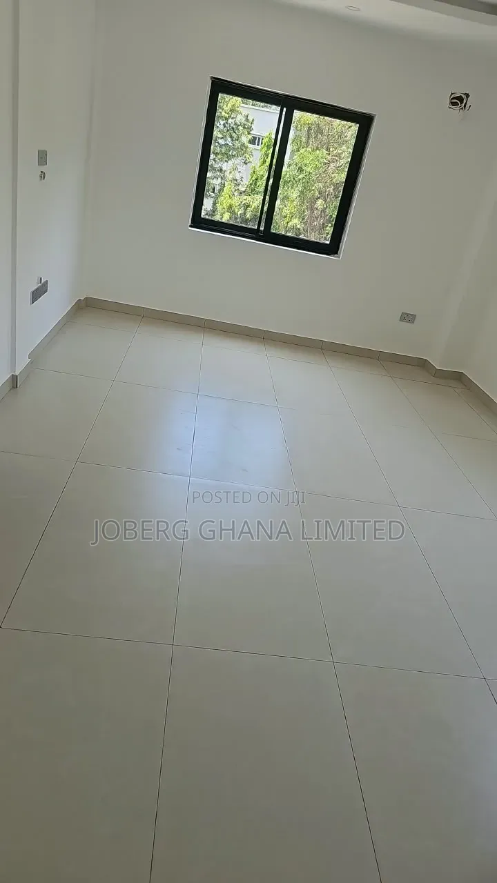 2bdrm Apartment in US Embassy Area for sale