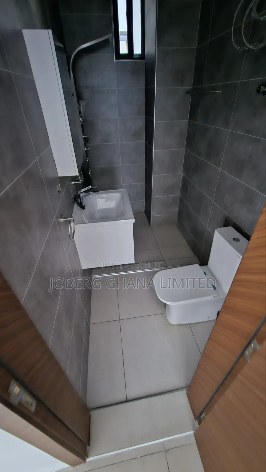 2bdrm Apartment in US Embassy Area for sale