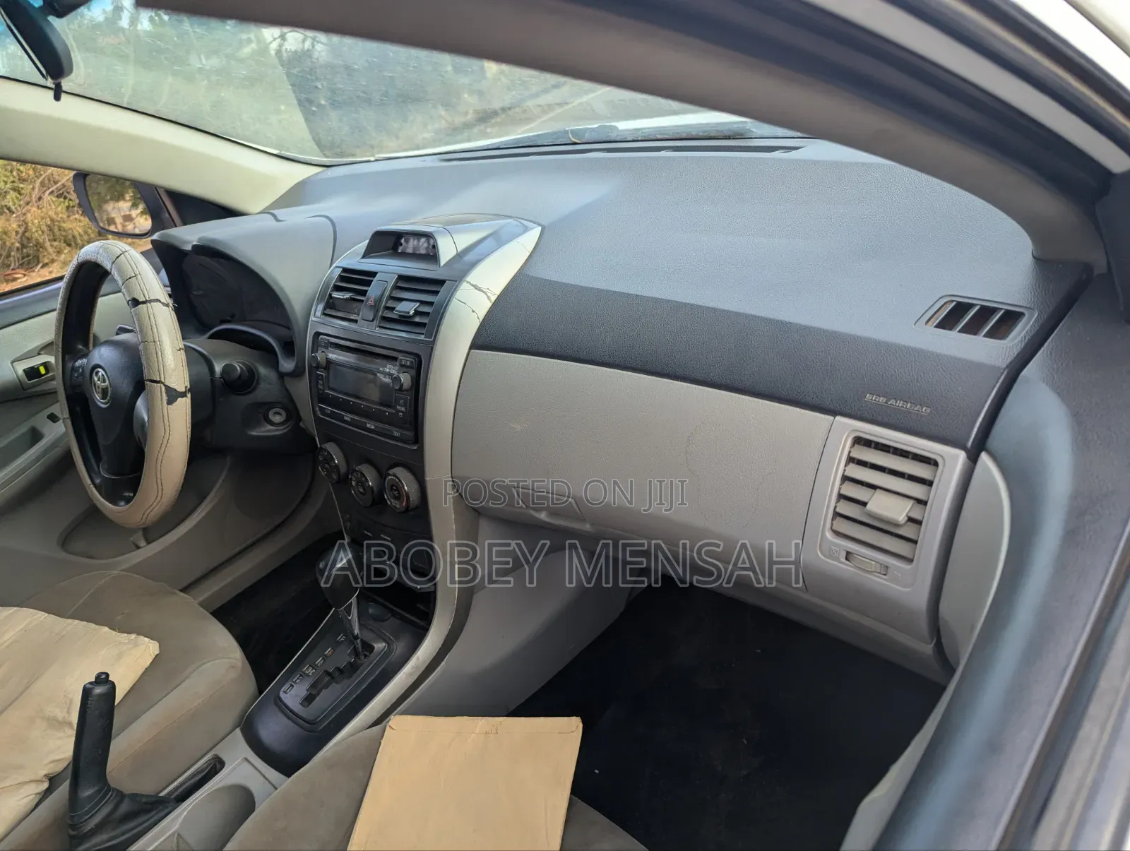 Toyota Corolla LE Special Edition 4dr Sedan (1.8L 4cyl 4A) 2013 White