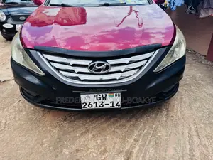 Hyundai Sonata 2012 Red