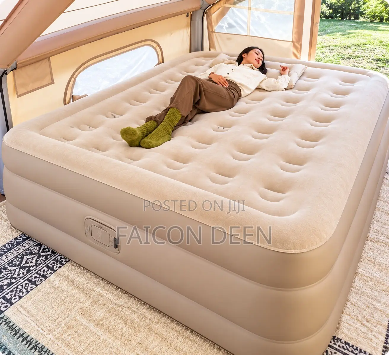 Unbearable Sleeping Conveniences ; Double Air Bed With an Inbuilt Pump